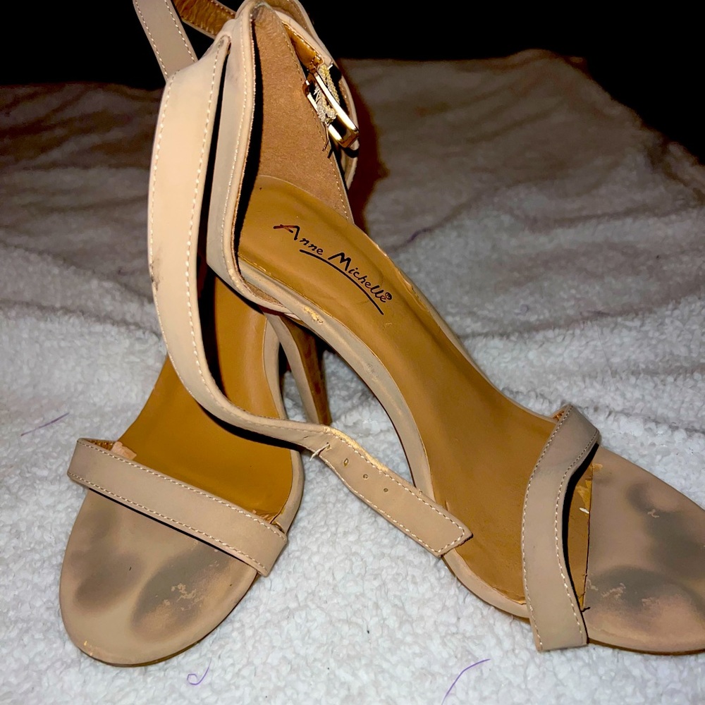 Anne Michelle tan heels size 7.5